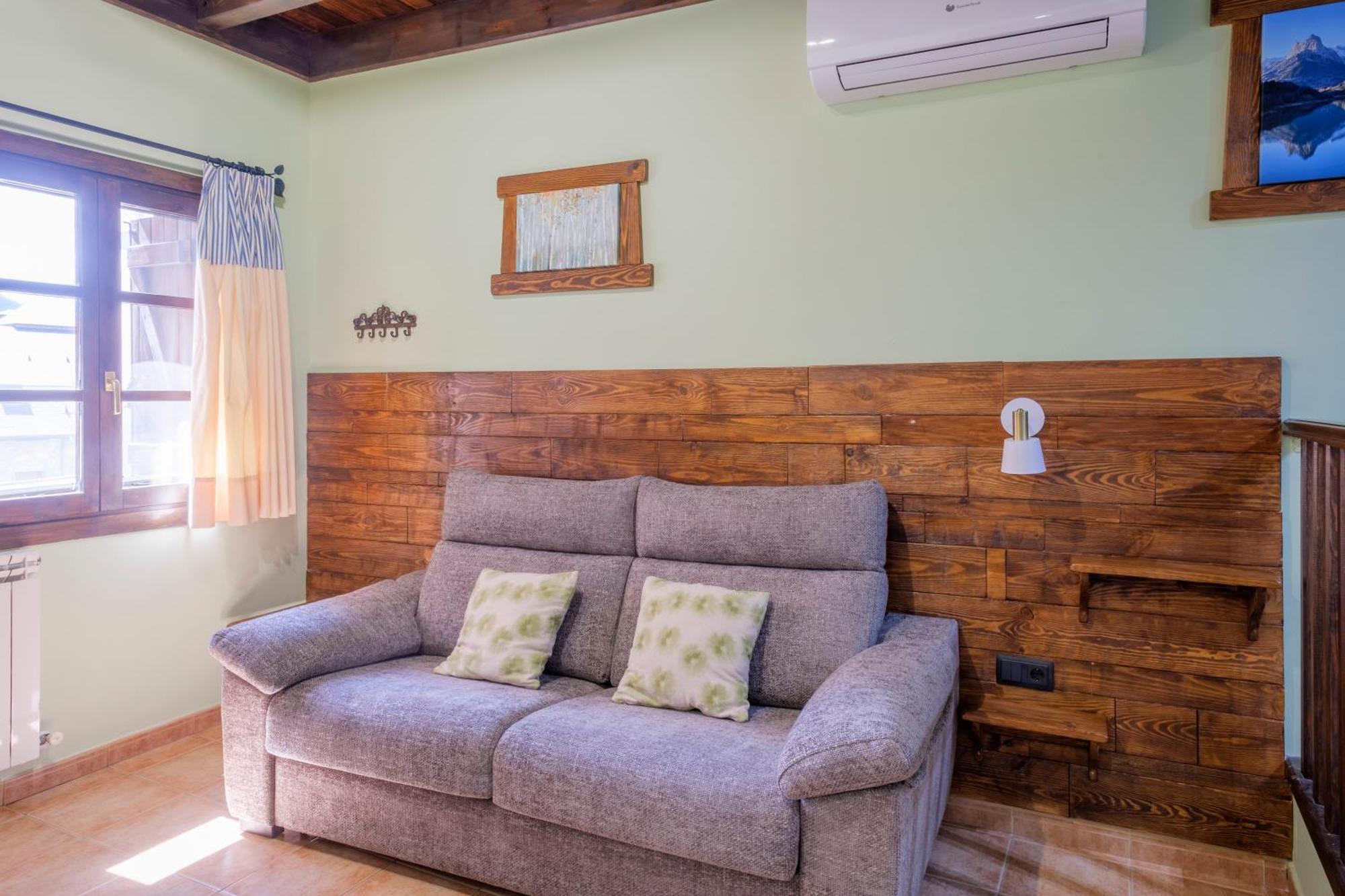 El Rincon De Andrea Apartamentos Биескас Екстериор снимка