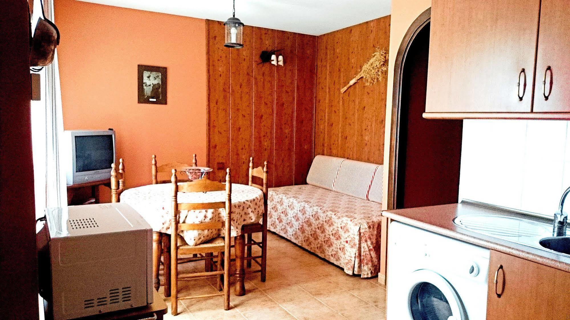 El Rincon De Andrea Apartamentos Биескас Екстериор снимка